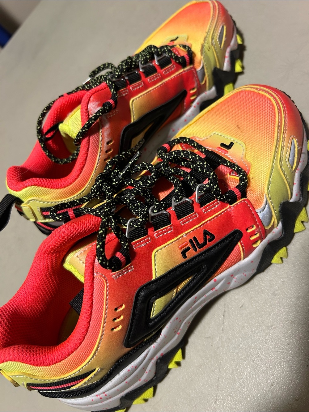 FILA Kids Neon Gradient Trail Sneakers - Yellow/Orange/Red